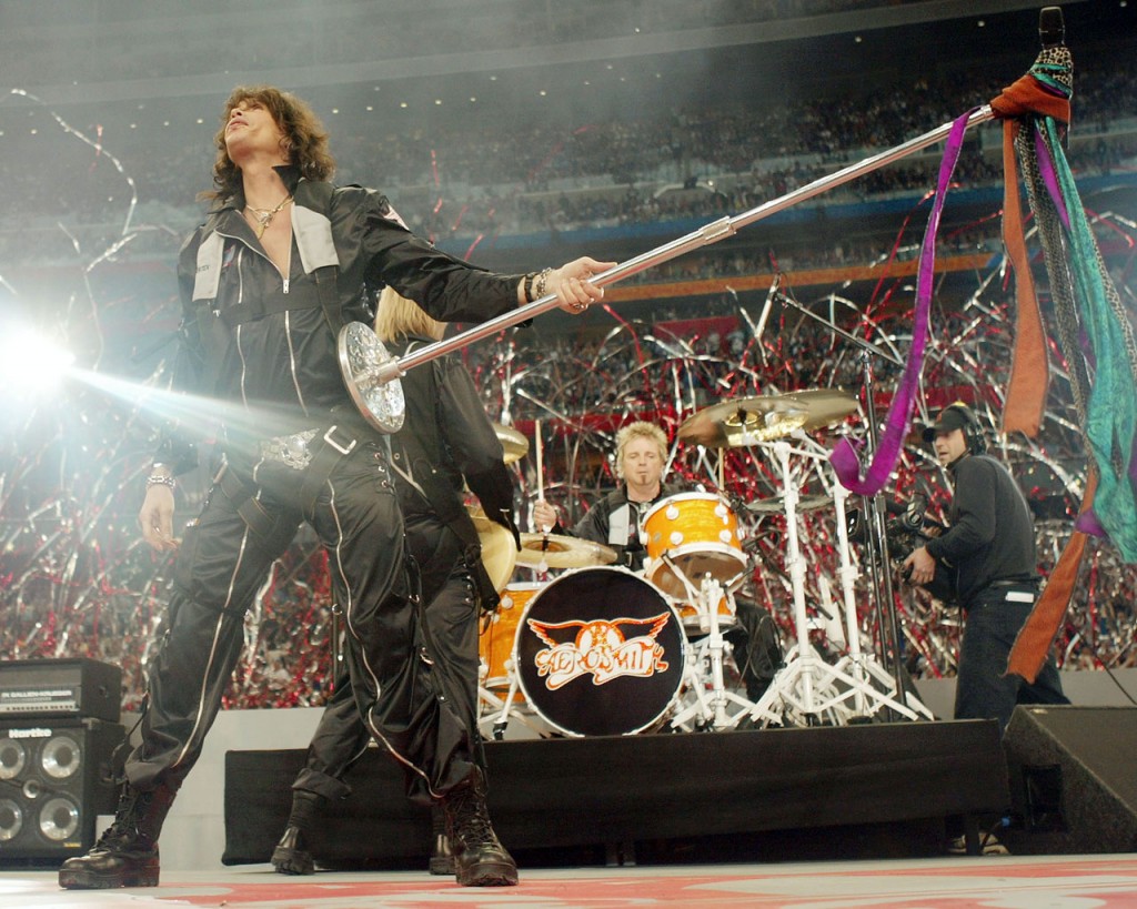 Aerosmith on stage in stadium concert POLITUSIC